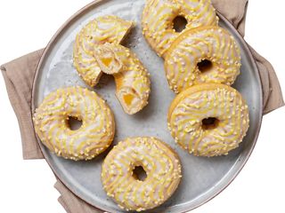 obrázek Donut s náplní citron cheesecake
a jogurtovou polevou